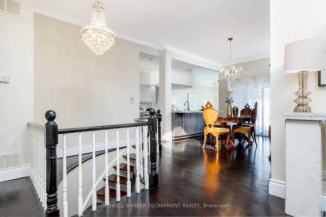 2 Friars Lane, House detached with 2 bedrooms, 5 bathrooms and 12 parking in Toronto ON | Image 2