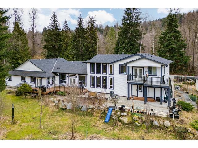 31591 Townshipline Avenue, House detached with 7 bedrooms, 8 bathrooms and null parking in Mission BC | Image 2