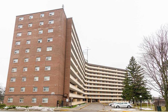 908 - 3555 Derry Rd E, Condo with 2 bedrooms, 1 bathrooms and 1 parking in Mississauga ON | Image 1