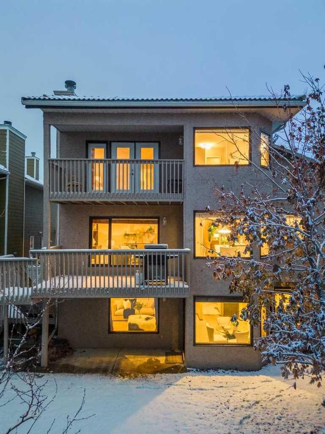 118 Sienna Hills Drive Sw, House detached with 4 bedrooms, 3 bathrooms and 4 parking in Calgary AB | Image 33