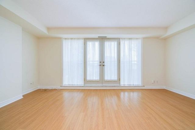 304 - 645 Millwood Rd, Condo with 2 bedrooms, 2 bathrooms and 1 parking in Toronto ON | Image 8