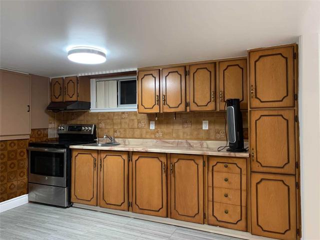 bsmt - 26 Granger Ave, Condo with 2 bedrooms, 1 bathrooms and 1 parking in Toronto ON | Image 7