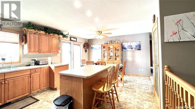 800 Mckenzie Street N, House detached with 5 bedrooms, 3 bathrooms and null parking in Outlook SK | Image 12