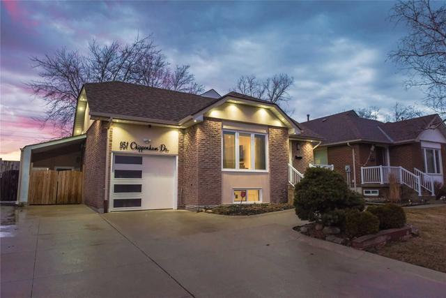 951 Chippenham Dr, House detached with 3 bedrooms, 3 bathrooms and 6 parking in Mississauga ON | Image 12