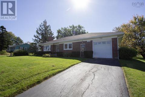 12608 Highway 2, House detached with 3 bedrooms, 2 bathrooms and null parking in Colchester, Subd. B NS | Card Image