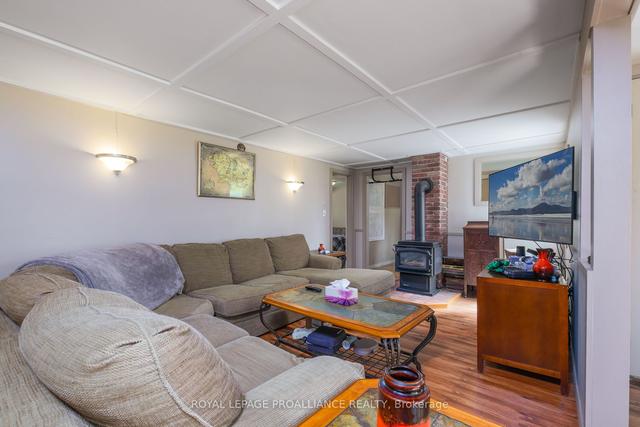 17 Bay St, House detached with 3 bedrooms, 2 bathrooms and 10 parking in Westport ON | Image 10