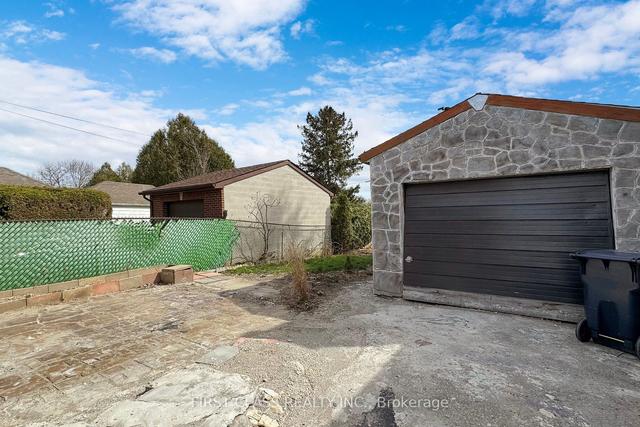 45 Juliet Cres, House detached with 2 bedrooms, 2 bathrooms and 6 parking in Toronto ON | Image 21