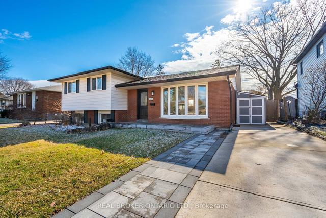 587 Wilene Dr, House detached with 3 bedrooms, 2 bathrooms and 2 parking in Burlington ON | Image 12
