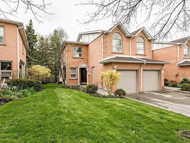 2065 Sixth Line, Townhouse with 3 bedrooms, 3 bathrooms and 1 parking in Oakville ON | Image 1