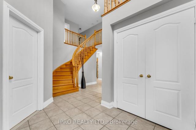 27 Linderwood Dr, House detached with 4 bedrooms, 4 bathrooms and 5 parking in Brampton ON | Image 34