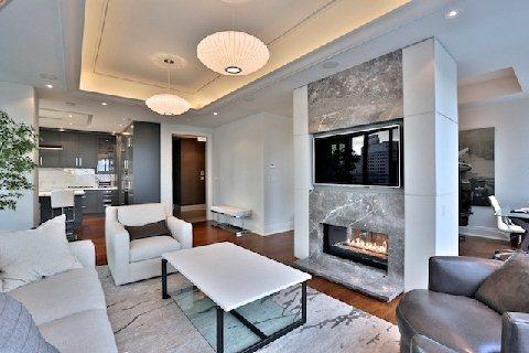 1703 - 55 Scollard St, Condo with 2 bedrooms, 3 bathrooms and 2 parking in Toronto ON | Image 5