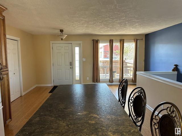 5408 48 Av, House detached with 3 bedrooms, 2 bathrooms and null parking in Redwater AB | Image 10