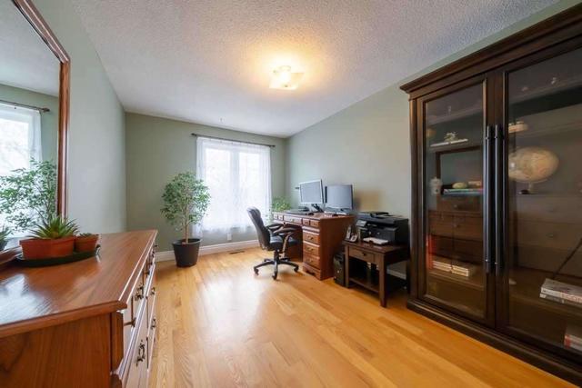 4056 Silverhaze Rd, House detached with 3 bedrooms, 3 bathrooms and 5 parking in Mississauga ON | Image 10