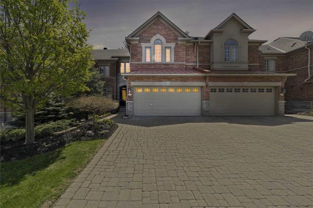 120 Westbury Crt, House attached with 4 bedrooms, 4 bathrooms and 6 parking in Richmond Hill ON | Card Image