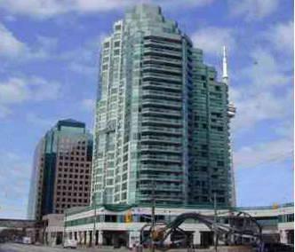 ph12 - 10 Queens Quay W, Condo with 1 bedrooms, 1 bathrooms and 1 parking in Toronto ON | Image 1