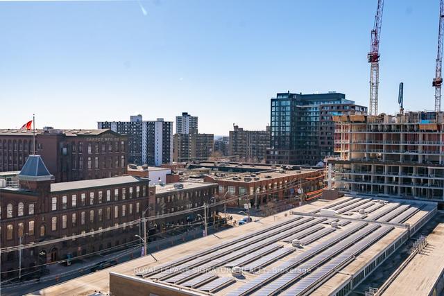 1007 - 38 Joe Shuster Way, Condo with 2 bedrooms, 2 bathrooms and 1 parking in Toronto ON | Image 20