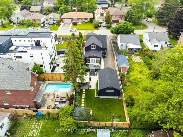 909 Aviation Rd, House detached with 3 bedrooms, 4 bathrooms and 6 parking in Mississauga ON | Image 29