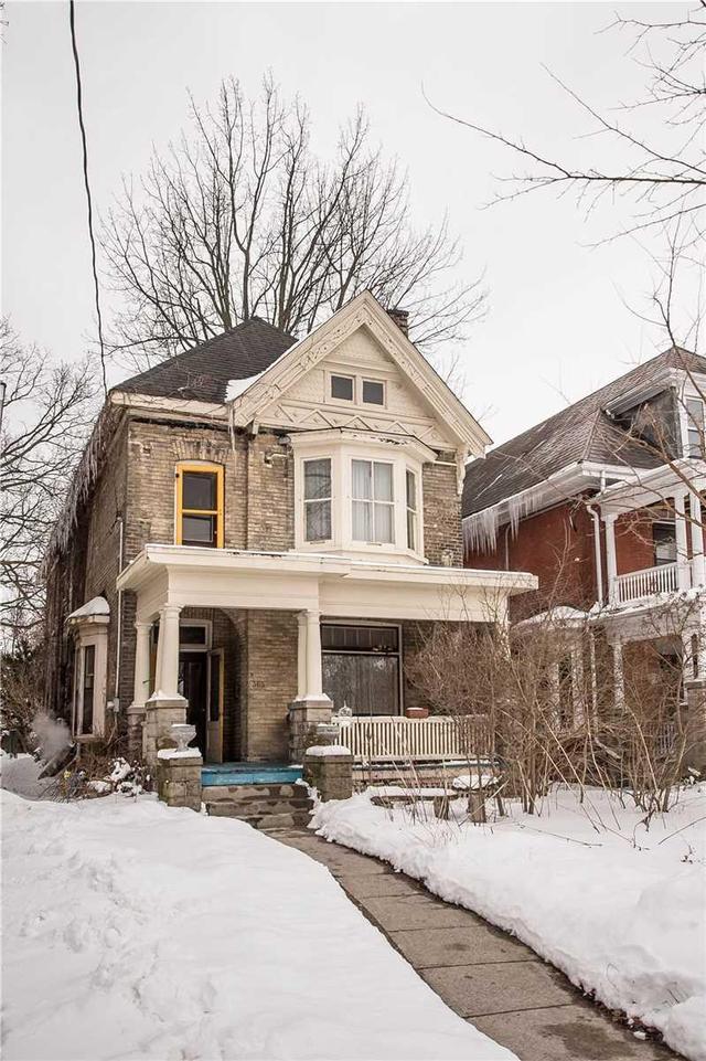 365 Central Ave, House detached with 5 bedrooms, 2 bathrooms and 2 parking in London ON | Image 1