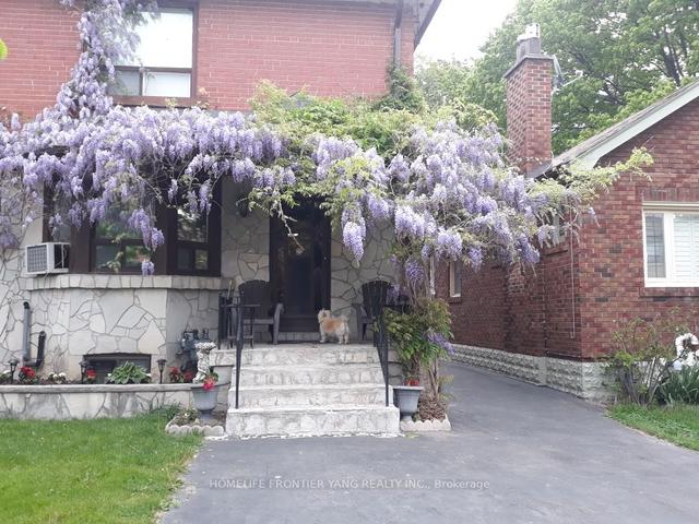 59 Fourth St, House semidetached with 3 bedrooms, 2 bathrooms and 7 parking in Toronto ON | Image 1