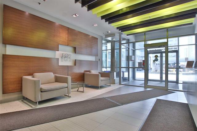 807 - 60 Town Centre Crt, Condo with 1 bedrooms, 1 bathrooms and 1 parking in Toronto ON | Image 3