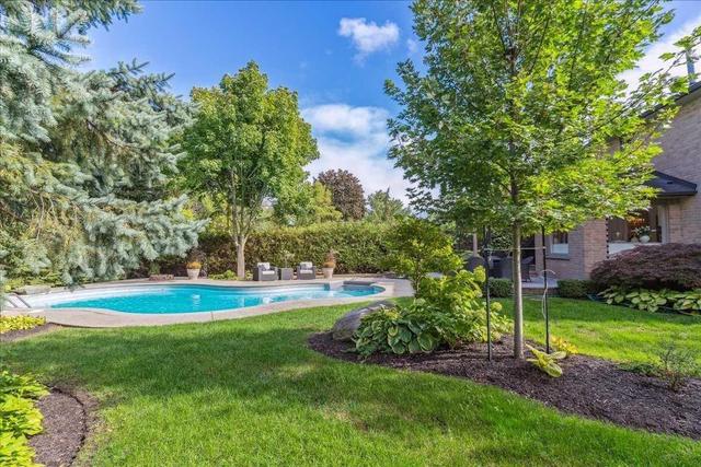 437 Claremont Cres, House detached with 3 bedrooms, 3 bathrooms and 4 parking in Oakville ON | Image 30