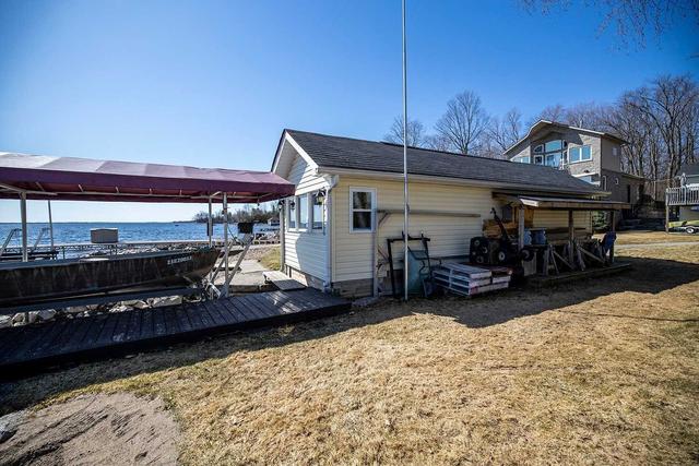 36 Hills Rd, House detached with 2 bedrooms, 2 bathrooms and 3 parking in Kawartha Lakes ON | Image 20