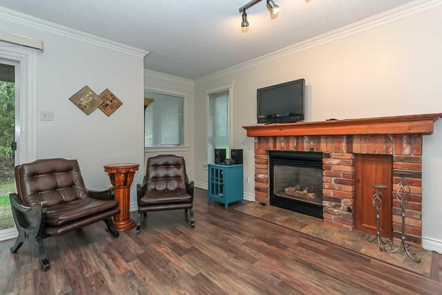 552 Oxbow Cres, Townhouse with 3 bedrooms, 3 bathrooms and 1 parking in Collingwood ON | Image 8