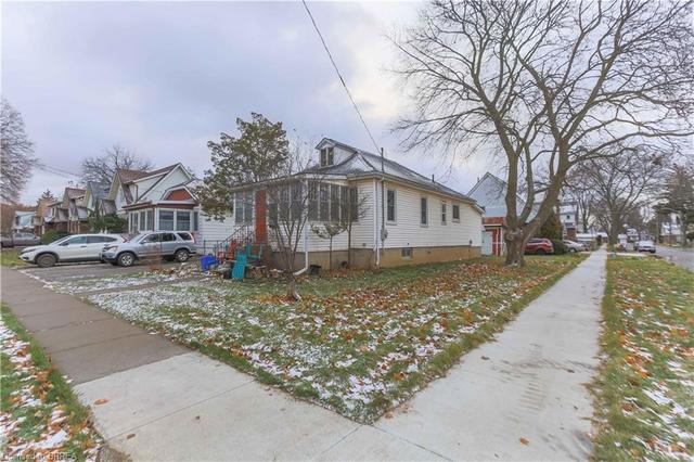 309 Nelson Street, House detached with 1 bedrooms, 1 bathrooms and 1 parking in Brantford ON | Image 1
