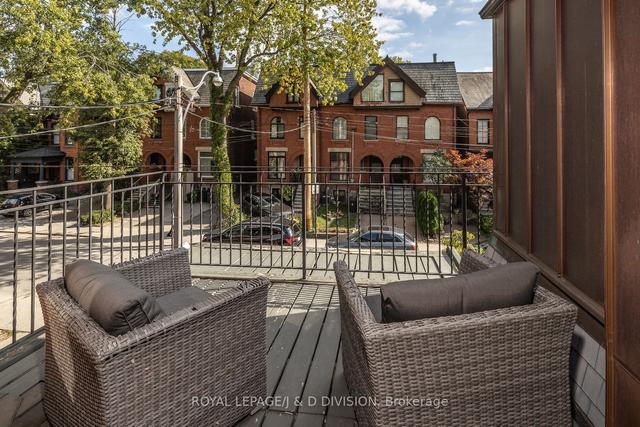 40 Bernard Ave, House semidetached with 4 bedrooms, 5 bathrooms and 1 parking in Toronto ON | Image 20