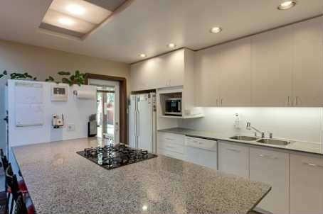 84 Poyntz Ave, House detached with 4 bedrooms, 3 bathrooms and 2 parking in Toronto ON | Image 3