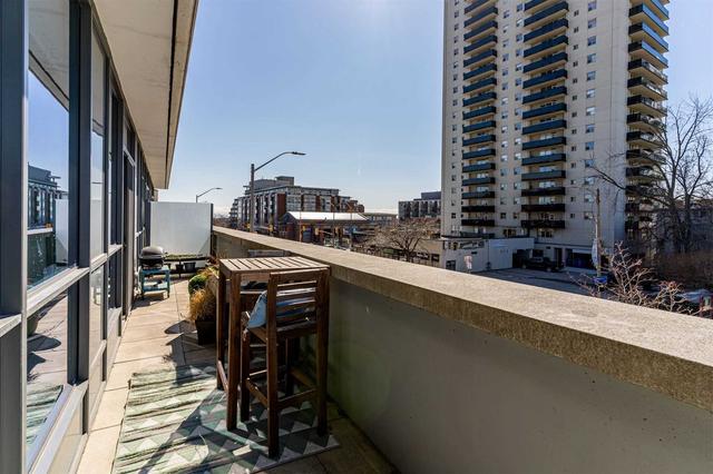 207 - 1 Hurontario St, Condo with 2 bedrooms, 2 bathrooms and 1 parking in Mississauga ON | Image 18