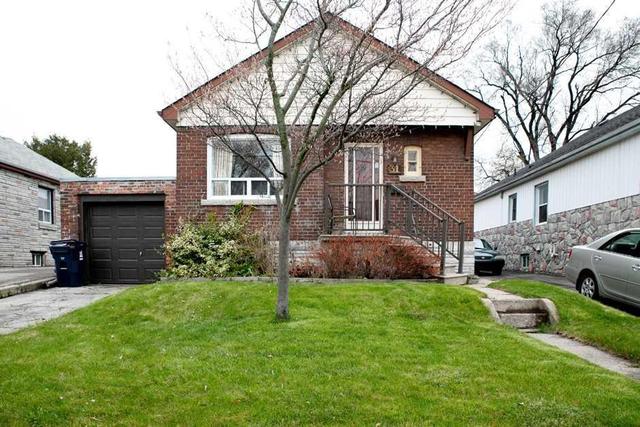 31 Medford Ave, House detached with 3 bedrooms, 2 bathrooms and 2 parking in Toronto ON | Image 1