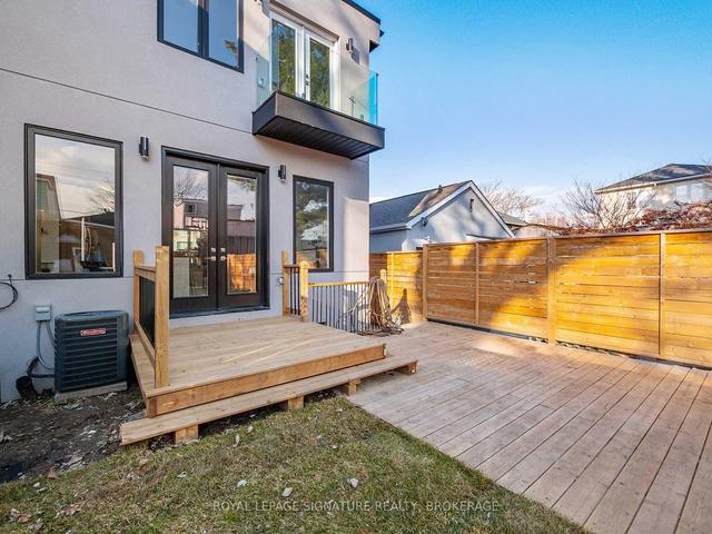 33 Wallington Ave, House detached with 4 bedrooms, 4 bathrooms and 3 parking in Toronto ON | Image 33