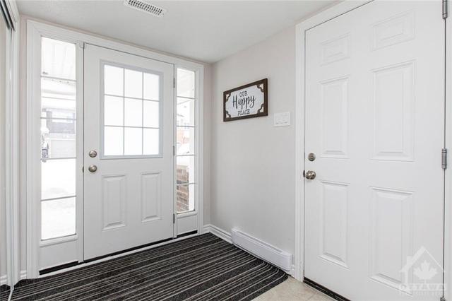 719 Juneberry Lane, Townhouse with 2 bedrooms, 2 bathrooms and 3 parking in Ottawa ON | Image 6