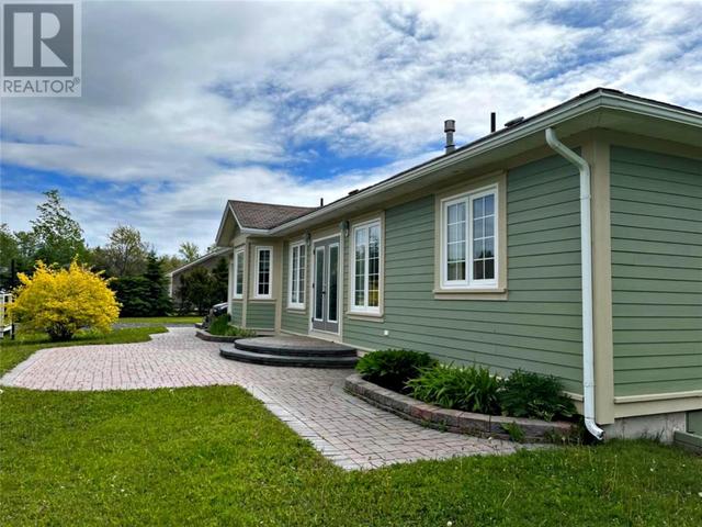 351 Highway East Highway, House detached with 4 bedrooms, 2 bathrooms and null parking in Victoria NL | Image 4