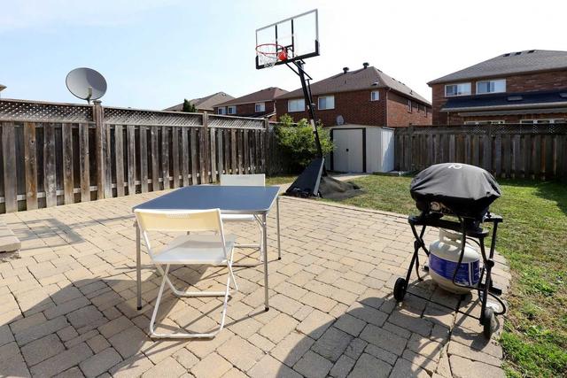 3564 Southwick St, House semidetached with 3 bedrooms, 3 bathrooms and 3 parking in Mississauga ON | Image 22