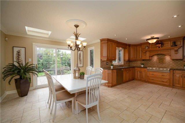 86 Woodgreen Dr, House detached with 4 bedrooms, 5 bathrooms and 4 parking in Vaughan ON | Image 6