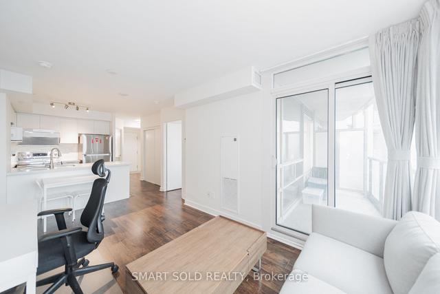606 - 5740 Yonge St, Condo with 2 bedrooms, 2 bathrooms and 1 parking in Toronto ON | Image 2