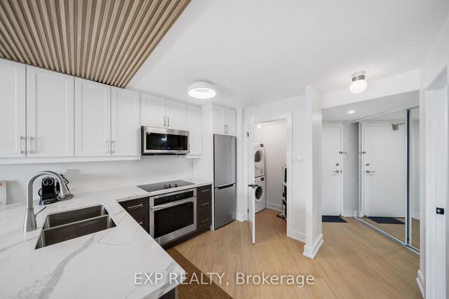 1905 - 77 Maitland Pl, Condo with 2 bedrooms, 2 bathrooms and 1 parking in Toronto ON | Image 19