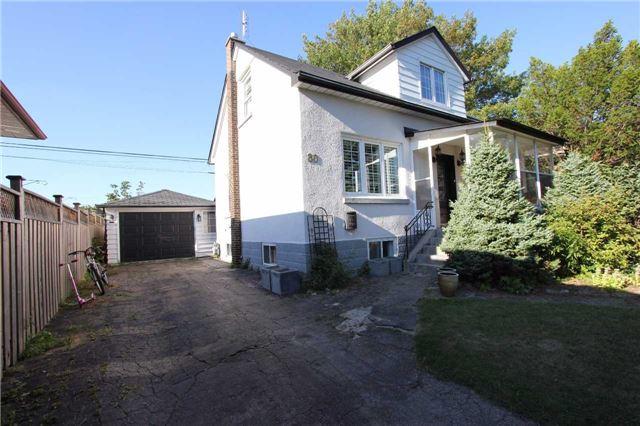 80 Delroy Dr, House detached with 4 bedrooms, 2 bathrooms and 6 parking in Toronto ON | Image 2