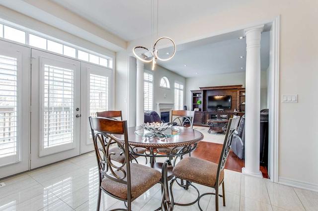3155 Velebit Park Blvd, House detached with 4 bedrooms, 4 bathrooms and 4 parking in Burlington ON | Image 3