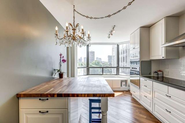 602 - 192 Jarvis St, Condo with 2 bedrooms, 2 bathrooms and 1 parking in Toronto ON | Image 6