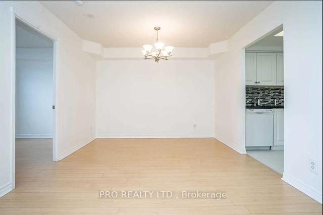 906 - 135 Hillcrest Ave, Condo with 1 bedrooms, 1 bathrooms and 2 parking in Mississauga ON | Image 10