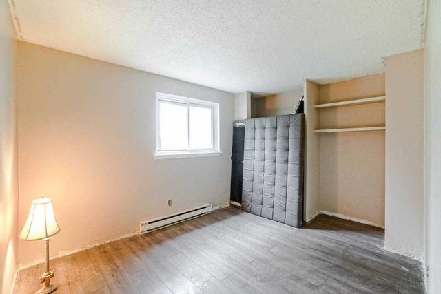 171 - 120 Nonquon Rd, Townhouse with 3 bedrooms, 1 bathrooms and 1 parking in Oshawa ON | Image 7