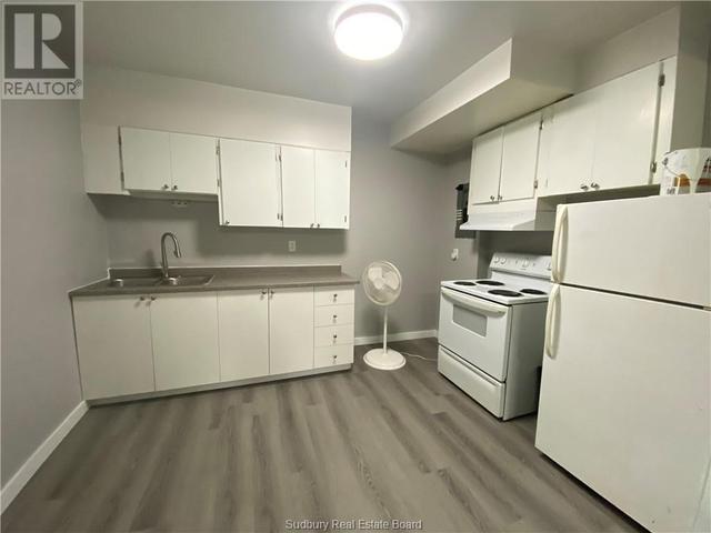 132 - 134 Patterson Street Unit# 3, Condo with 1 bedrooms, 1 bathrooms and null parking in Greater Sudbury ON | Card Image