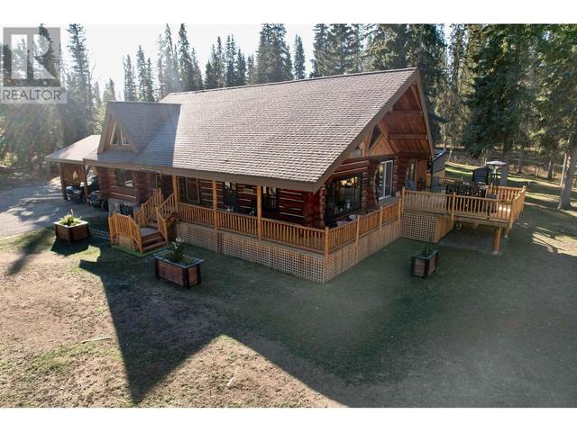 7026 Holmes Road, House detached with 4 bedrooms, 3 bathrooms and null parking in Cariboo L BC | Image 1
