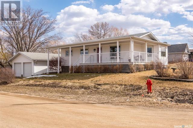 116 4th Street, House detached with 3 bedrooms, 3 bathrooms and null parking in Birch Hills SK | Image 34