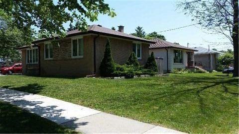 31 Lorene Dr, House detached with 3 bedrooms, 1 bathrooms and 5 parking in Toronto ON | Image 6