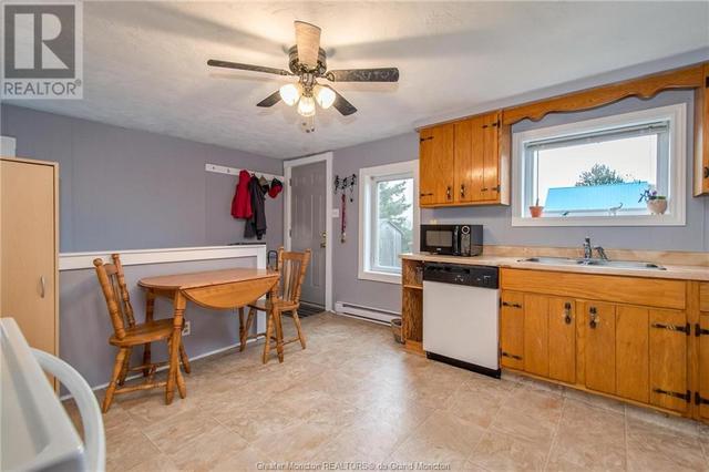29 Walker, House detached with 3 bedrooms, 1 bathrooms and null parking in Sackville NB | Image 5