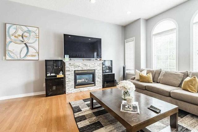 26 Hillpath Cres, House detached with 4 bedrooms, 3 bathrooms and 6 parking in Brampton ON | Image 14